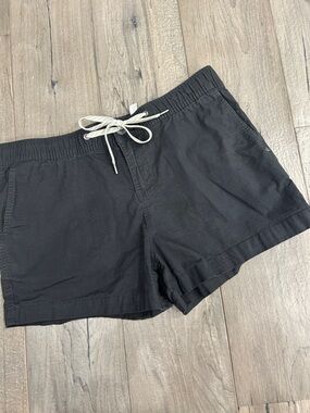 Women’s Vuori shorts